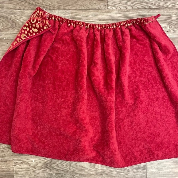 Bebe Vintage Red & Gold Foil Fuzzy Wrap Around Midi Skirt - Picture 10 of 10